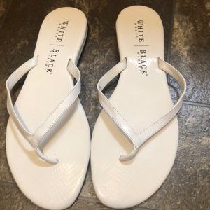 ❤️White flip flops